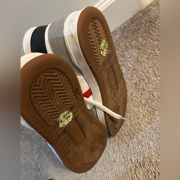 Sneakers| Levi’s - Picture 6 of 6